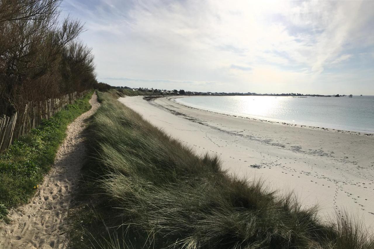 Maison Les Pieds Dans L Eau Roscoff Luaran gambar